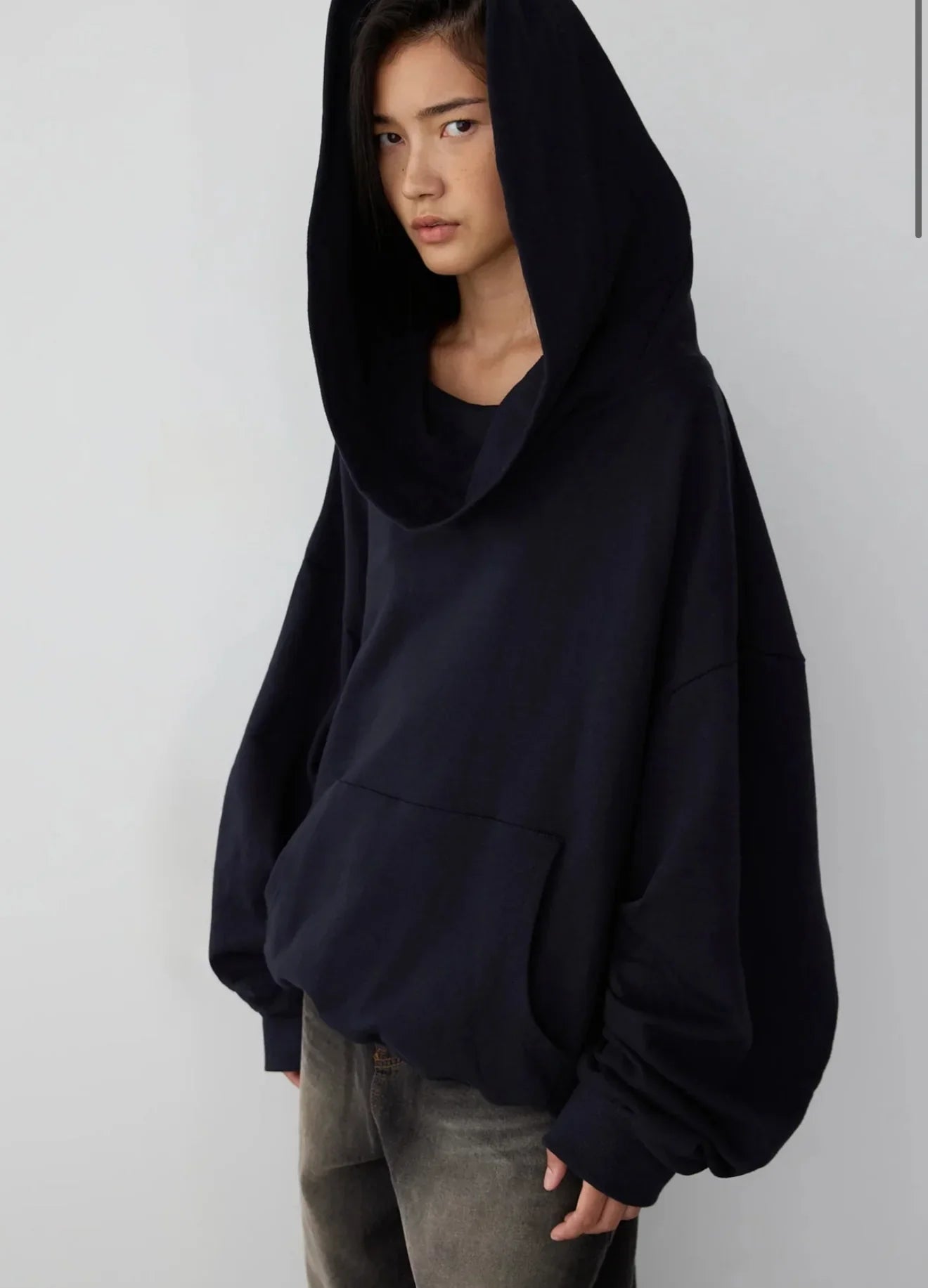 Oversize Off-Shoulder Hoodie