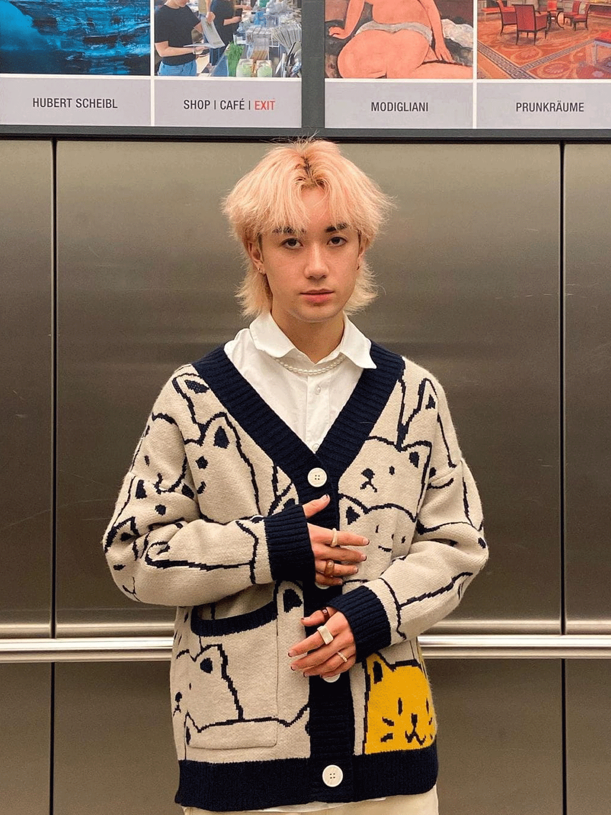 Cat Knitting Cardigan