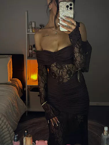 Aynada selfie çeken kadın - Sulina Maxi Dress